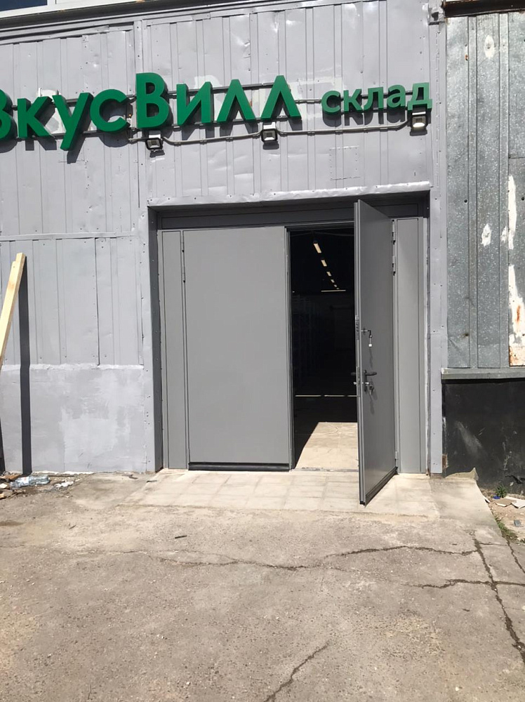 Ворота металлические распашные противопожарные